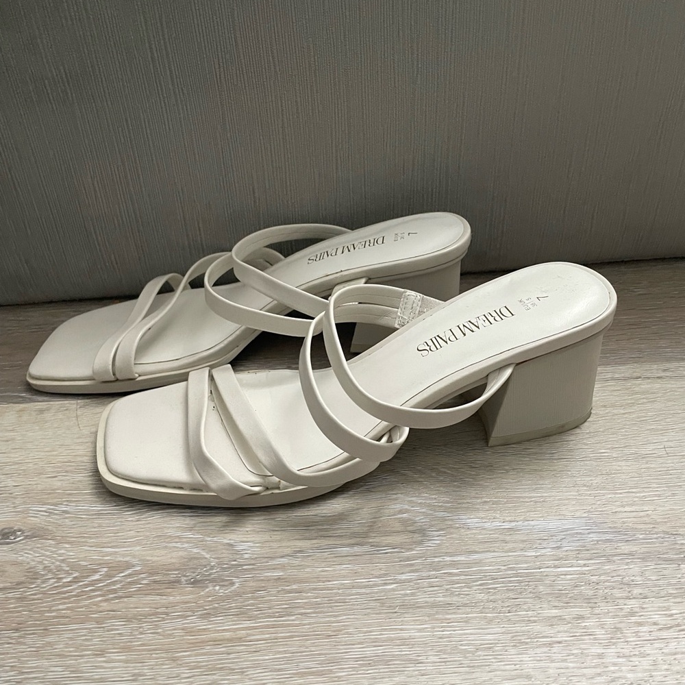 Dream Pairs Off White Strappy Block Heels Size 7
